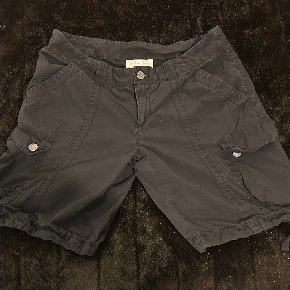 LONDONJEAN Dark Gray Cargo Shorts Womens Size 6 Utility Pocket Casual